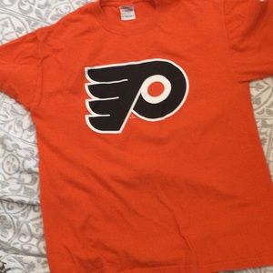 Philadelphia Flyers Giroux Hockey tee. Men’s size M